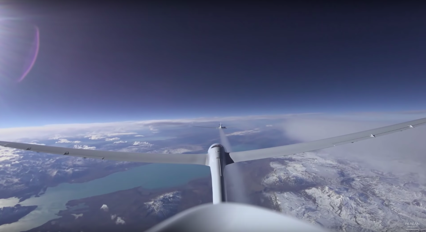 Самолет на 10000 метров. Стратосферный планер Airbus Perlan II. Земля с высоты 20 км. Вид с высоты 10000 метров. Высота 10 км.