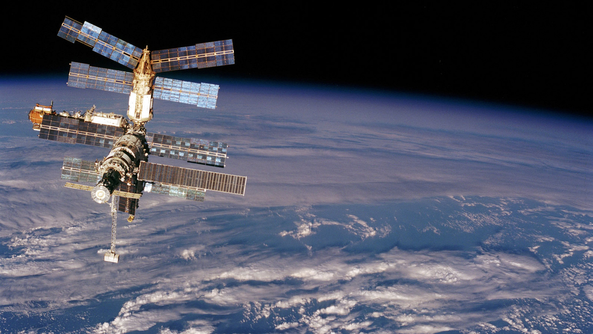 Mir schon. Орбитальная научная станция мир. Орбитальные станции «мир» и «МКС». Станция мир 1986. Международная Космическая станция МКС.