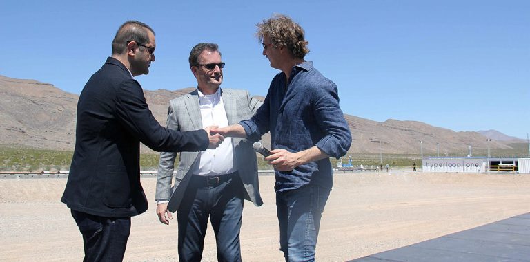 Продолжение скандала: Hyperloop One подает встречный иск