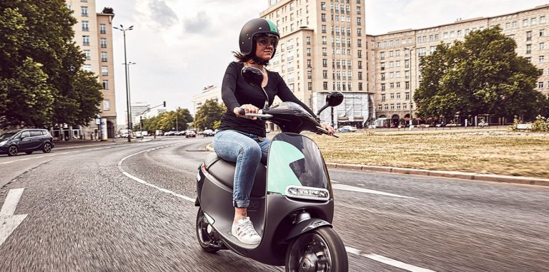 Bosch совместно с Gogoro запускает сервис по прокату электроскутеров