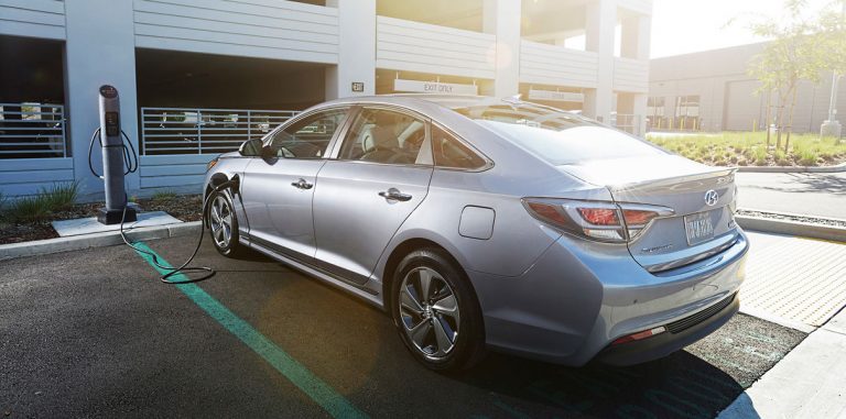 В 2016 году Hyundai представит свой новый гибрид