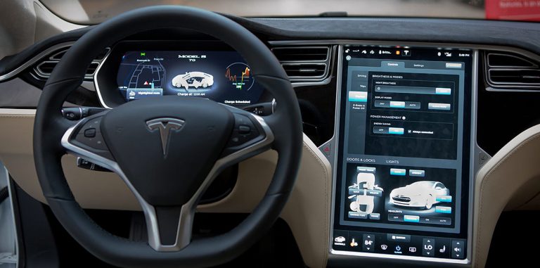 Tesla дополнит автопилот новыми радарами и камерами
