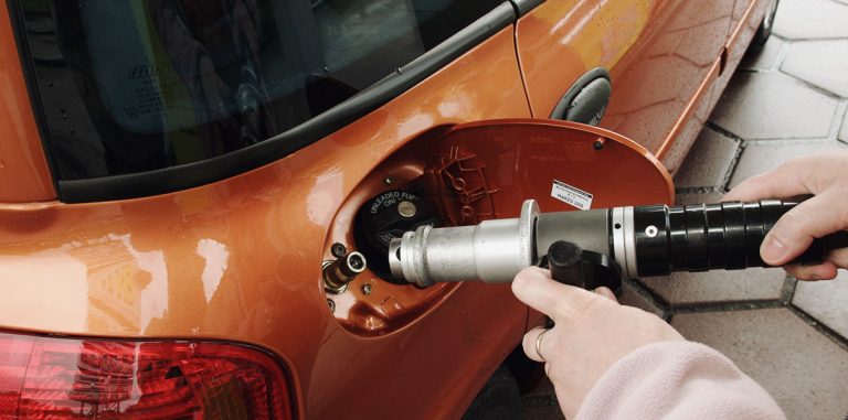 В Голландии с 2025 года запретят автомобили на газе и бензине