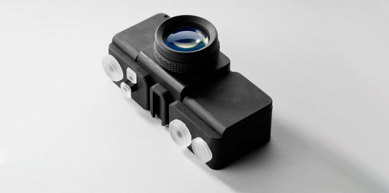 Пленочный фотоаппарат Slo полностью отпечатан на 3D-принтере