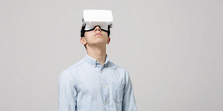 Apple наняла на работу экспертов по VR и AR из Oculus и Magic Leap