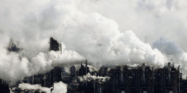 В Канаде вводят налог на выброс углекислого газа