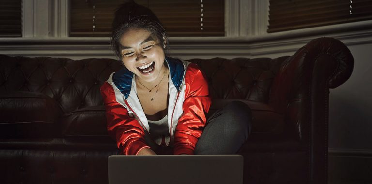 Новый инструмент Facebook поможет незрячим