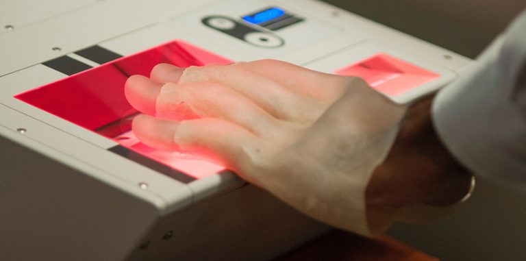 3D-перчатка обманывает любую биометрическую систему безопасности