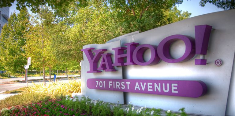 Yahoo будет сообщать пользователям о правительственных кибератаках