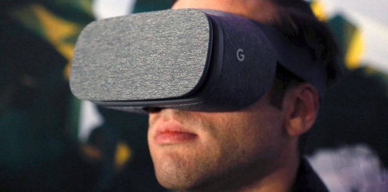 Google разрабатывает VR-гарнитуру, которая не требует смартфона