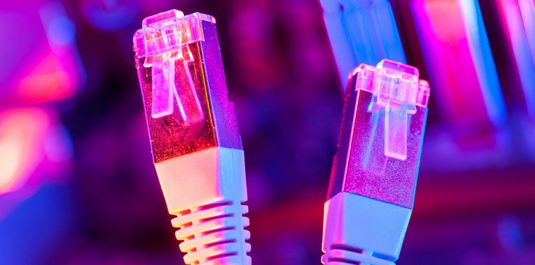 Отключения интернета за год обошлись в $2,4 млрд
