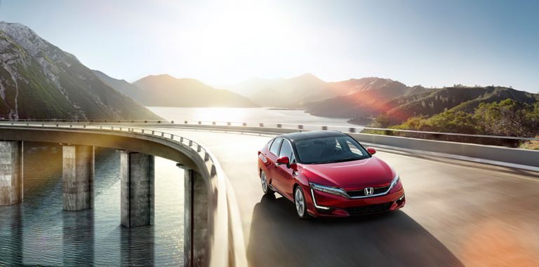 Honda Clarity на водороде может проехать рекордные 590 км