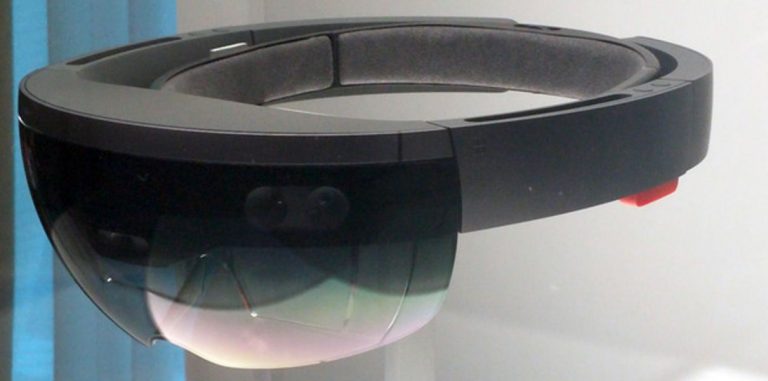 Microsoft объявила конкурс на лучшие идеи для HoloLens