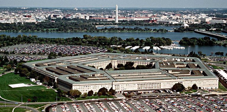 Минобороны США просит хакнуть свои базы данных