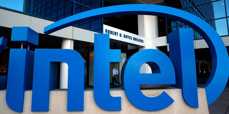 Intel планирует создать умный динамик со встроенной Алексой