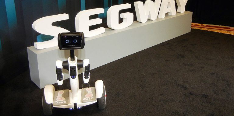 Segway показала модульного робота-помощника