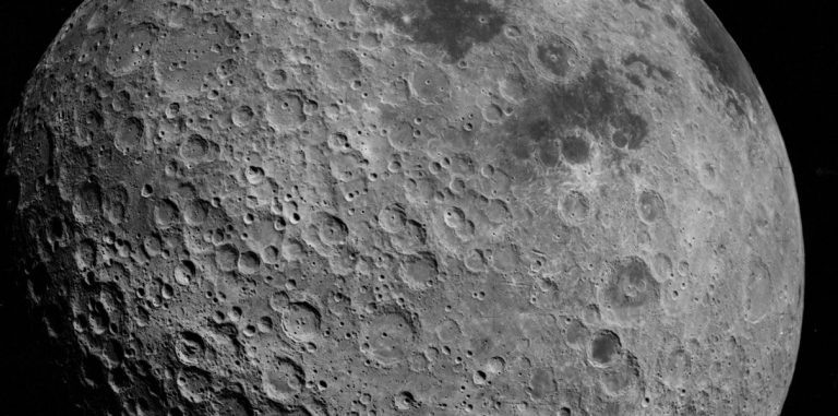 Китай посадит зонд на обратную сторону Луны в 2018 году
