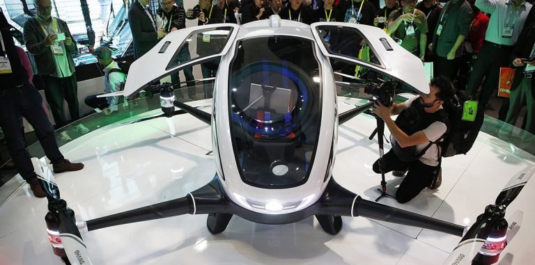 Китайцы представили первый дрон — авиа-такси
