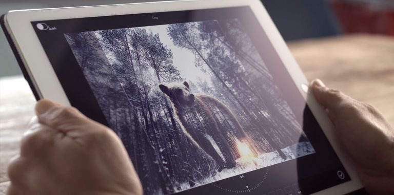 Adobe разрабатывает голосового помощника для обработки фотографий