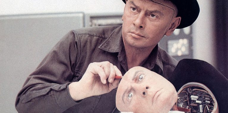 10 профессий, которые отберут роботы