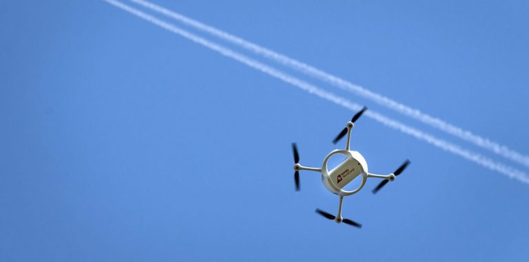 В США выдано первое разрешение на полеты дронов в аэропорту