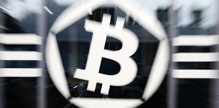 Биткойн может стать в России вне закона