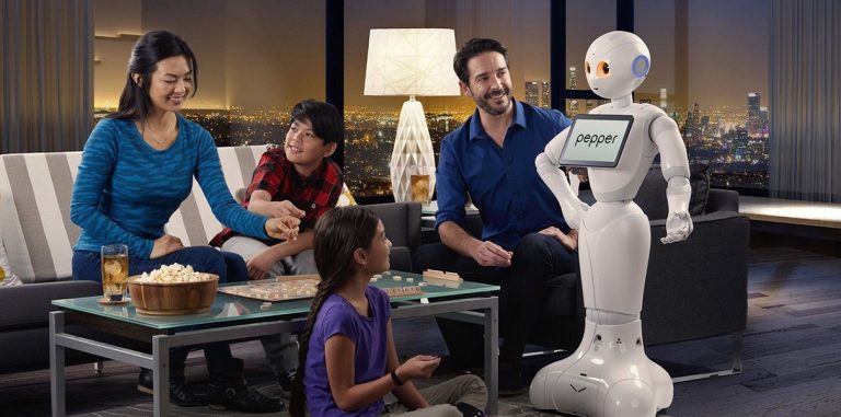 Робот Pepper станет домашним помощником — сиделкой и компаньоном