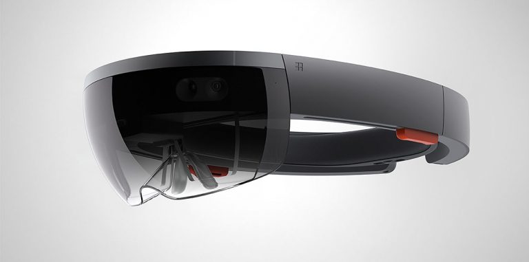 HoloLens будут работать 5,5 часов без подзарядки