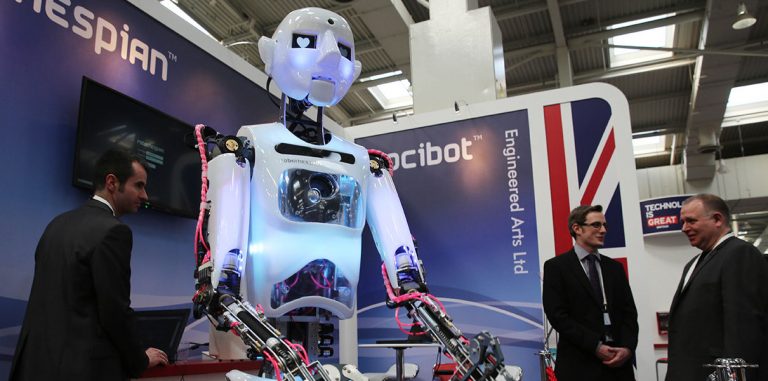 Британия вложит £17,3 млн в исследования в области ИИ и робототехники