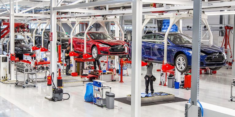 Tesla привлекла $1,2 млрд перед запуском Model 3