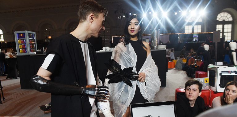 Fashion Futurum: как технологии меняют индустрию моды