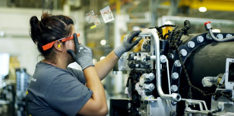 Google Glass начали массово применять на предприятиях в США
