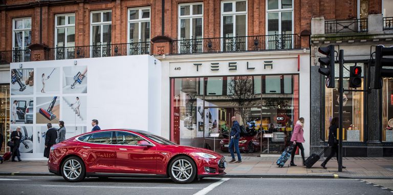 Компания Tesla стала стоить дороже, чем Ford