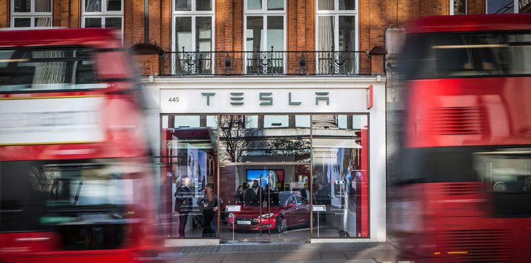 Китайский гигант Tencent приобрел 5% акций Tesla