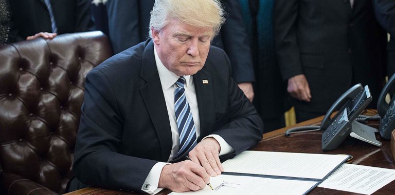 Трамп отменил план Обамы по борьбе с глобальным потеплением