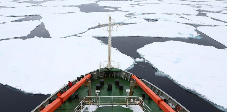 Российский лазер поможет любому судну проходить ледовые поля Арктики