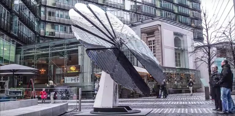 Smartflower — солнечные панели, которые следуют за солнцем