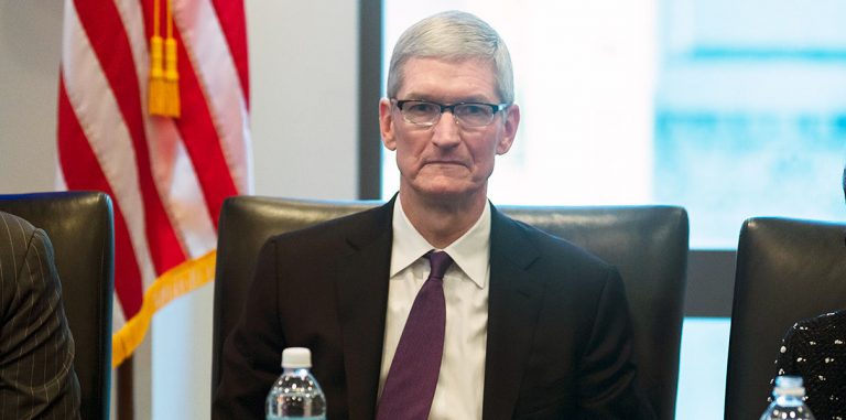 Тим Кук: «США проиграют в гонке технологий из-за неравенства полов»