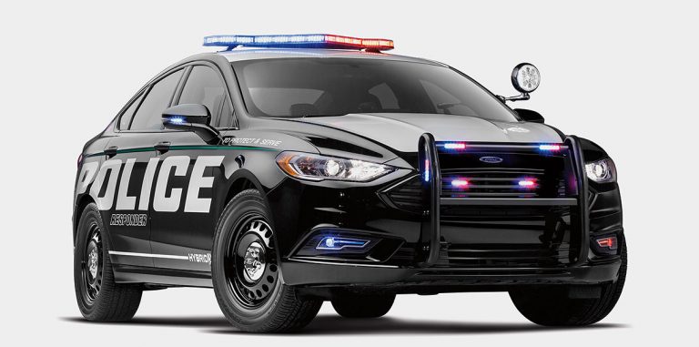 Ford представил первую полицейскую машину-гибрид
