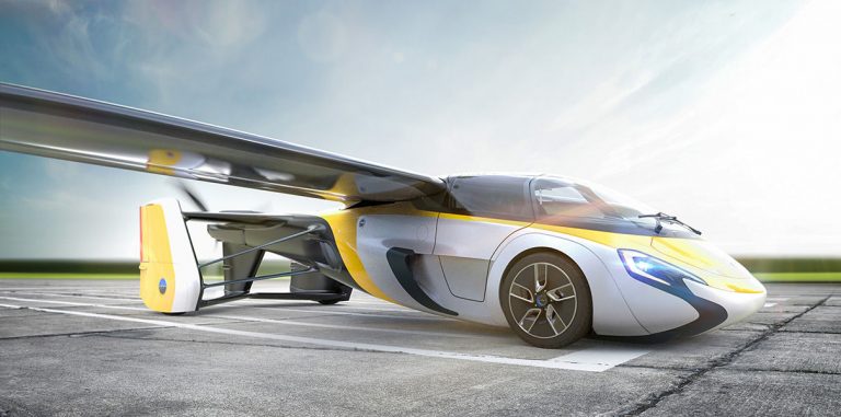 Стартап AeroMobil представит летающий автомобиль уже в этом году