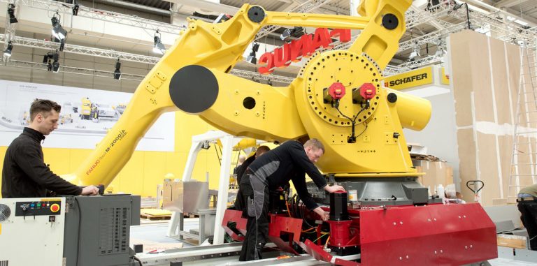 Fanuc вложит $566 млн в расширение производства роботов в Японии