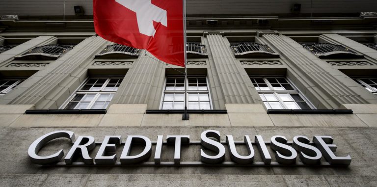 Credit Suisse взял на работу двадцать «роботов»