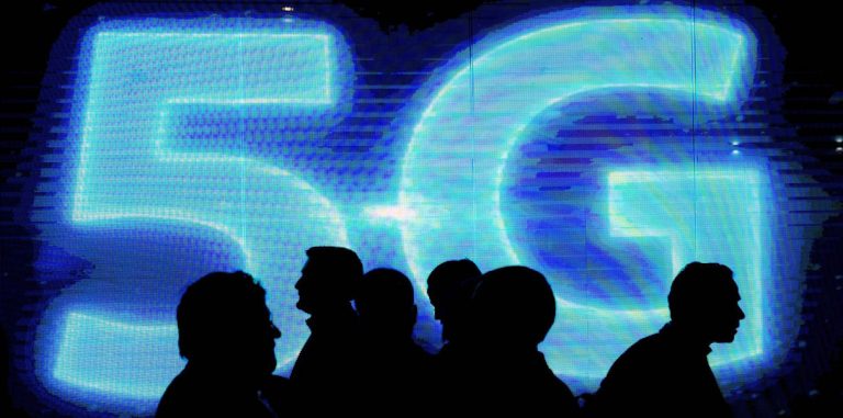 К 2020 году в восьми российских городах-миллионниках запустят сети 5G