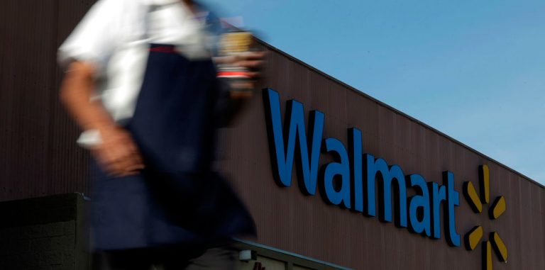 Walmart будет следить за расходом продуктов в домах покупателей