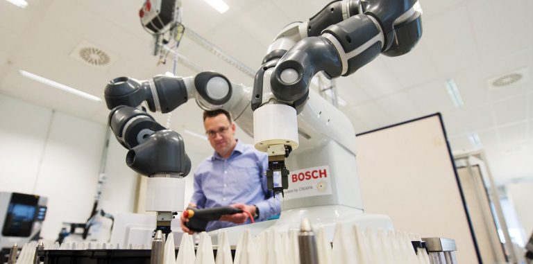 «Роботы уничтожают недостаточно рабочих мест»
