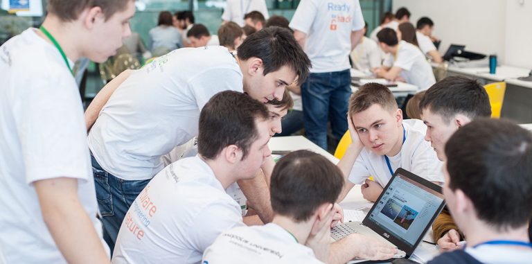 Как в Иннополисе отбирают будущих касперских и воложей