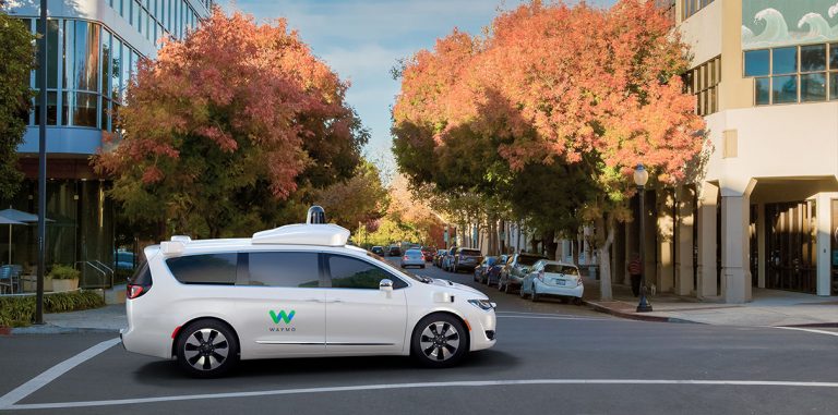 Waymo научит людей доверять беспилотным автомобилям