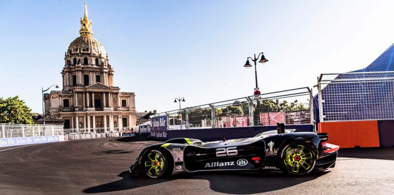 Robocar появился на парижском этапе Formula E