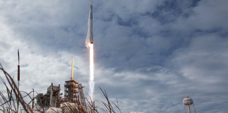 SpaceX осуществила первый повторный запуск корабля Dragon