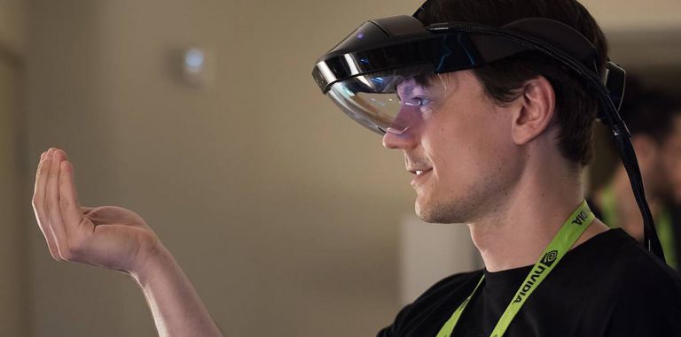 Представлена AR-платформа управления компьютером и смартфоном